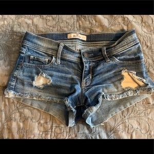 Hollister low rise Jean shorts